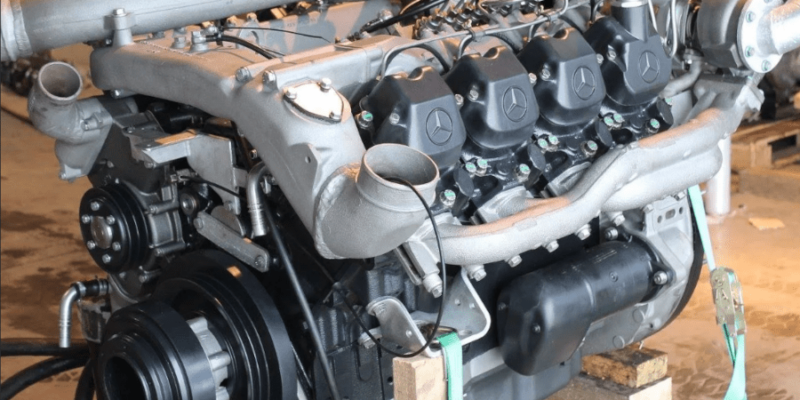 Engine Mercedes v
